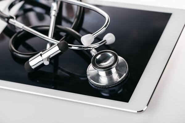 Tablet + stethoscope